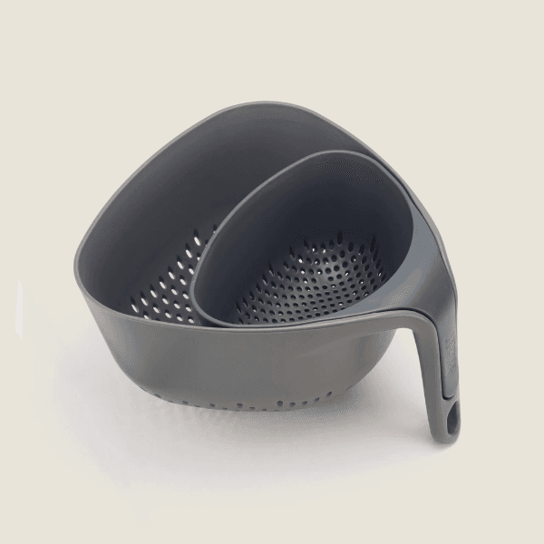 Joseph Joseph Nest™ Colanders – 2-Piece Space-Saving Colander Set (Gray)
