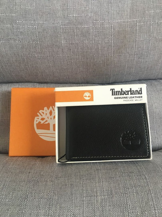 Timberland Men’s Genuine Leather Passcase Wallet